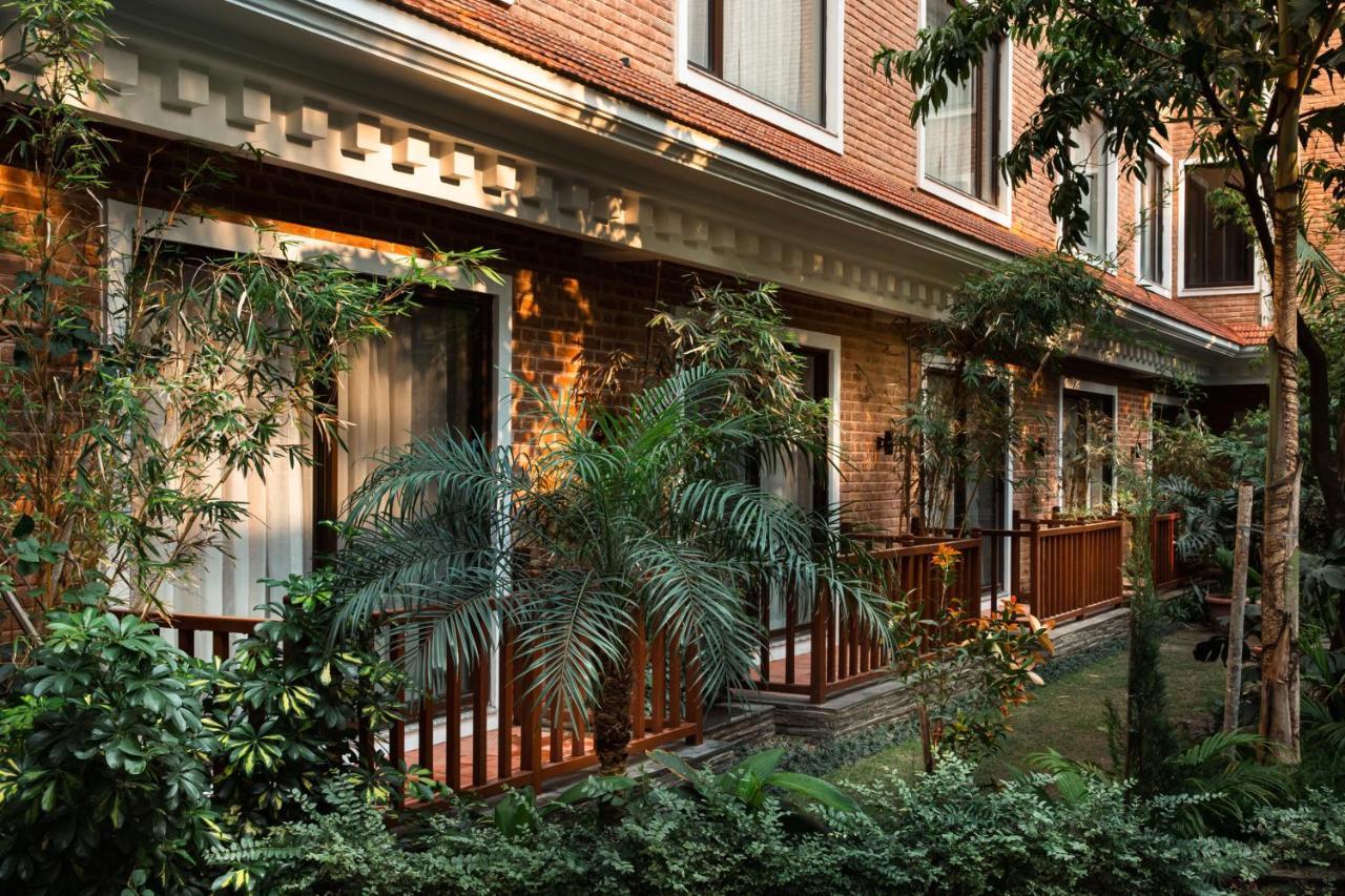 Hotel Thrive, A Tropical Courtyard Kathmandu Exterior photo